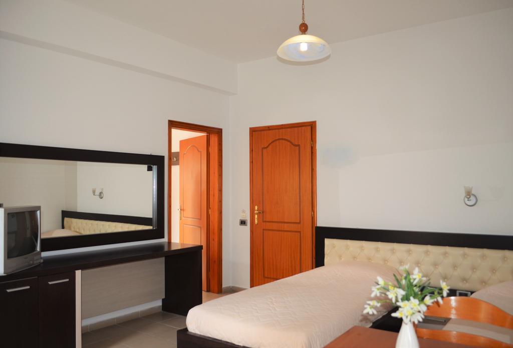 Jb Hotel Saranda Dış mekan fotoğraf