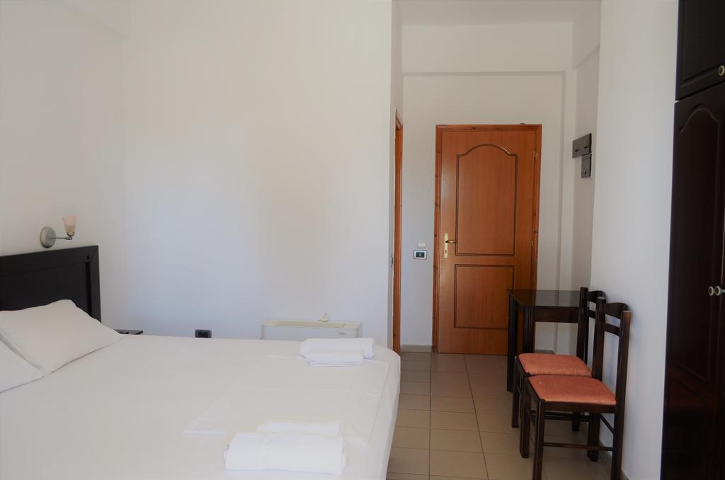 Jb Hotel Saranda Dış mekan fotoğraf